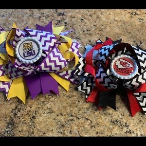 Two hair bows for @princesspiv.